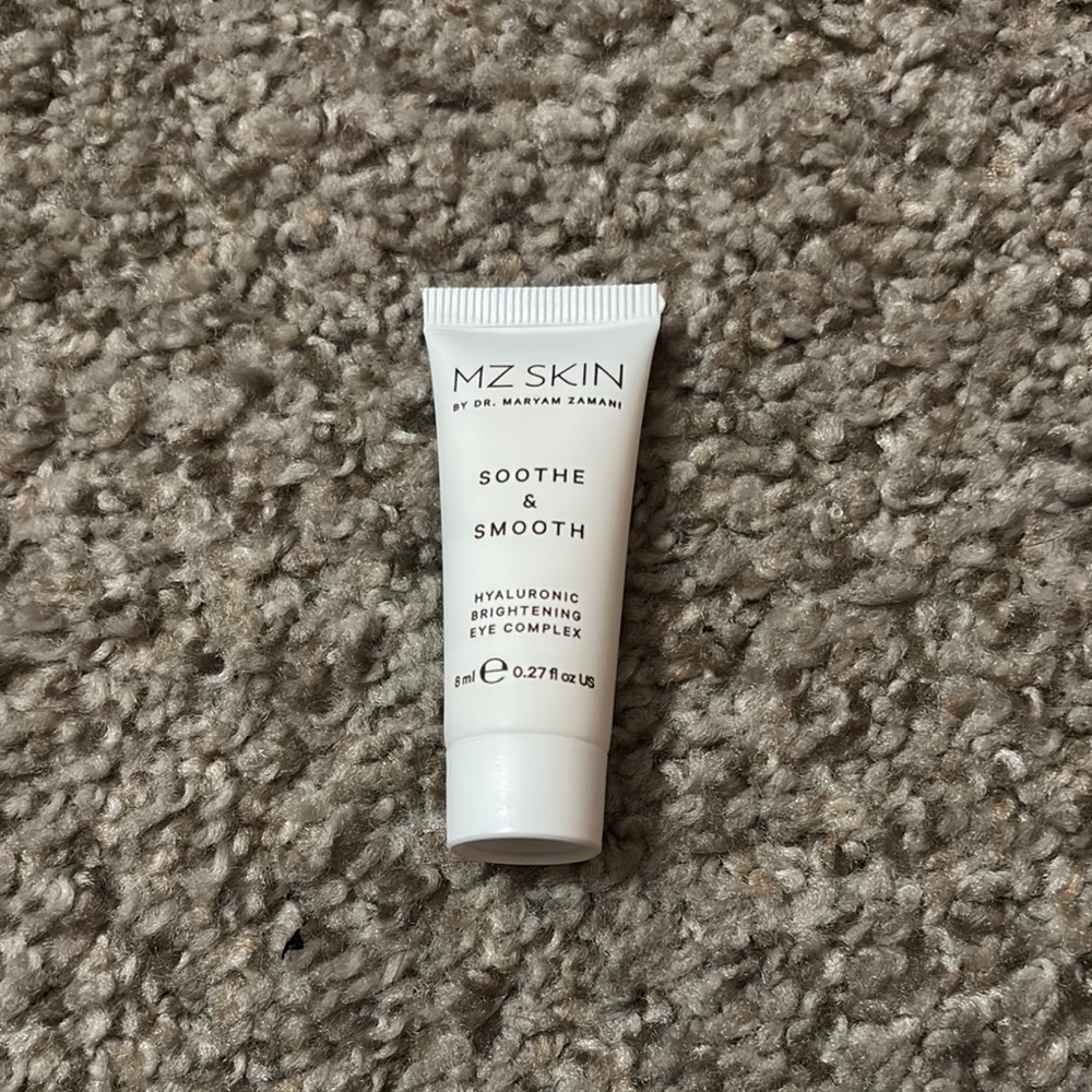 New MZ skin soothe & smooth hyaluronic brightening eye complex cream